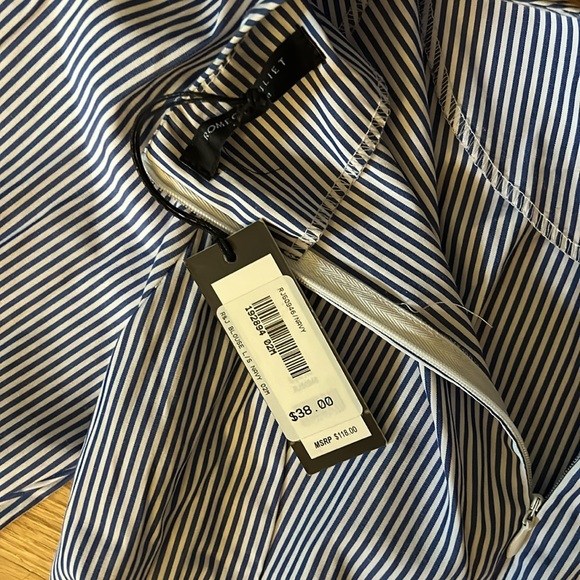 Romeo Juliet Couture Medium Top! - Picture 3 of 4